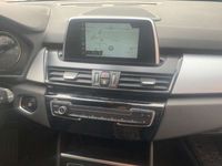 gebraucht BMW 225 225 xe Advantage NAVI KAMARA PDC AUTO. 1 HAND