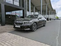 Gebraucht BMW 550e M Sport 489 PS (359 kW) 2024 Schwarz Limousine