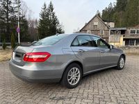 Gebraucht Mercedes E200 136 PS (100 kW) 2011 Silber Limousine