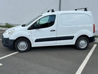 Gebraucht Peugeot Partner Avantage 75 PS (55 kW) 2012 Weiß Van / Kleinbus