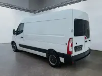 Używany Renault Master 110 KM (80 kW) 2017 Biały Sedan/Limuzyna