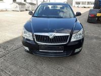 Gebraucht Skoda Octavia Elegance 110 PS (80 kW) 2010 Grau Kombi