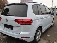 Gebraucht VW Touran Highline 190 PS (139 kW) 2018 Silber Van / Kleinbus