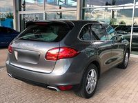 Gebraucht Porsche Cayenne 250 PS (183 kW) 2012 Grau SUV
