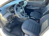 Neu Dacia Sandero Expression 91 PS (66 kW) 2026 Arktisweiß SUV