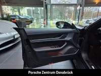 Gebraucht Porsche Taycan Black Edition 319 kW (435 PS) 2026 Schwarz Limousine