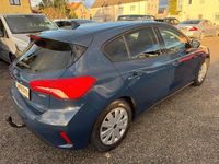 Second-hand Ford Focus 101 CP (74 kW) 2019 Albastru Berlinǎ