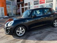 Gebraucht Mini Cooper D Chili 116 PS (85 kW) 2015 Midnight black metallic Kleinwagen