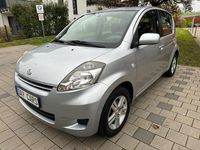Gebraucht Daihatsu Sirion 91 PS (66 kW) 2008 Silber Kleinwagen