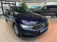 Gebraucht VW Passat Comfortline 150 PS (110 kW) 2017 Atlantic blue metallic Kombi