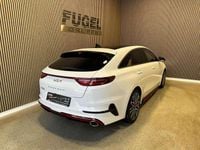 Gebraucht Kia ProCeed GT 204 PS (150 kW) 2024 (hw2) deluxeweiss met. Kombi