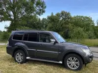 Gebraucht Mitsubishi Pajero Instyle 200 PS (147 kW) 2012 Grau SUV