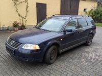 Używany VW Passat 101 KM (74 kW) 2002 Niebieski Kombi