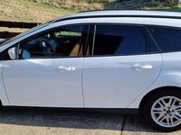 Gebraucht Ford Focus Trend 120 PS (88 kW) 2018 Weiß Kombi
