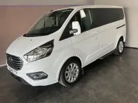 Gebraucht Ford Tourneo Titanium 150 PS (110 kW) 2022 Frozen white Van / Kleinbus