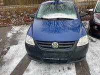 Gebraucht VW Fox Basis 60 PS (44 kW) 2011 Blau Kleinwagen