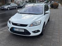 Gebraucht Ford Focus 2010 Weiß Kombi