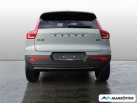 Neu Volvo XC40 Plus 163 PS (119 kW) 2025 Grau SUV