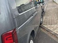 Gebraucht VW T6 Trendline 140 PS (102 kW) 2015 Grau Van