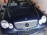 Gebraucht Mercedes C180 143 PS (105 kW) 2006 Blau Coupé