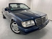 Brugt Mercedes E220 AMG 150 HK (110 kW) 1996 Blå Cabriolet