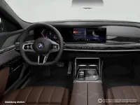Gebraucht BMW 740 M Sport 299 PS (219 kW) 2025 Grau Limousine