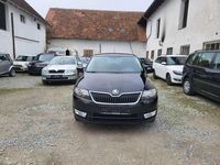 Gebraucht Skoda Rapid Ambition 105 PS (77 kW) 2014 Schwarzmagic perleffekt Kleinwagen