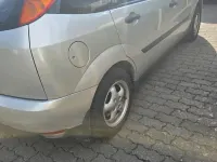 Gebraucht Ford Focus 100 PS (73 kW) 2000 Silber Kleinwagen