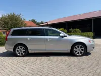 Gebraucht Volvo V70 Momentum 163 PS (119 kW) 2013 Silber Kombi