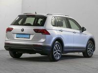 Gebraucht VW Tiguan Life 122 PS (89 kW) 2022 Silber SUV