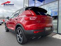 Gebraucht Volvo XC40 R-Design 156 PS (114 kW) 2019 Fusion red / metallic (metallic) SUV