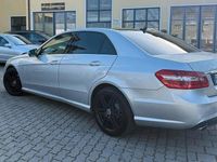 Gebraucht Mercedes E220 170 PS (125 kW) 2011 Grau Limousine