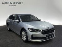 Gebraucht Skoda Superb Selection 150 PS (110 kW) 2025 Silber Kombi