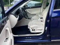 Gebraucht VW Passat Highline 220 PS (161 kW) 2018 Blau Kombi
