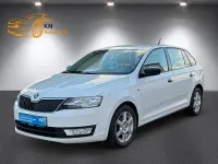 Używany Skoda Rapid 75 KM (55 kW) 2014 Biały Hatchback