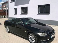Gebraucht BMW 318 Cabriolet 143 PS (105 kW) 2011 Schwarz Cabrio
