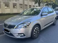 Gebraucht Kia Ceed 122 PS (89 kW) 2014 Silber Kleinwagen