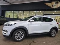 Gebraucht Hyundai Tucson Intro Edition 116 PS (85 kW) 2016 Weiß SUV