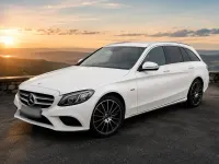 Gebraucht Mercedes C300e Avantgarde 306 PS (225 kW) 2020 Weiß Kombi