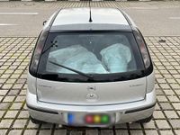 Gebraucht Opel Corsa 90 PS (66 kW) 2004 Silber Kleinwagen