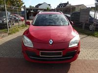 Gebraucht Renault Mégane III Luxe 131 PS (96 kW) 2010 Rot Limousine