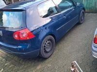 Gebraucht VW Golf V 115 PS (84 kW) 2004 Blau Kleinwagen