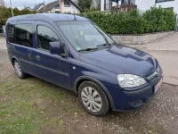 Gebraucht Opel Combo 75 PS (55 kW) 2011 Braun Van / Kleinbus