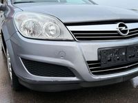 Gebraucht Opel Astra Edition 116 PS (85 kW) 2008 Silber Limousine