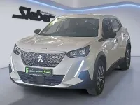 Gebraucht Peugeot e-2008 Active 100 kW (136 PS) 2023 Weiß SUV