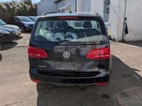 Gebraucht VW Touran Trendline 105 PS (77 kW) 2013 Schwarz Van / Kleinbus