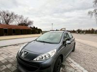 Gebraucht Peugeot 207 91 PS (66 kW) 2008 Andere farben Limousine