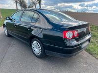 Gebraucht VW Passat 140 PS (102 kW) 2007 Schwarz Limousine