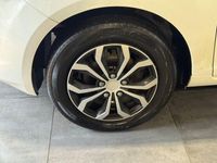 Gebraucht Ford Ka Trend 69 PS (50 kW) 2014 Weiß Kleinwagen