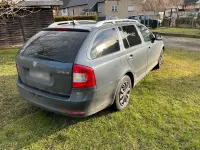 Gebraucht Skoda Octavia 140 PS (102 kW) 2011 Grau Kombi